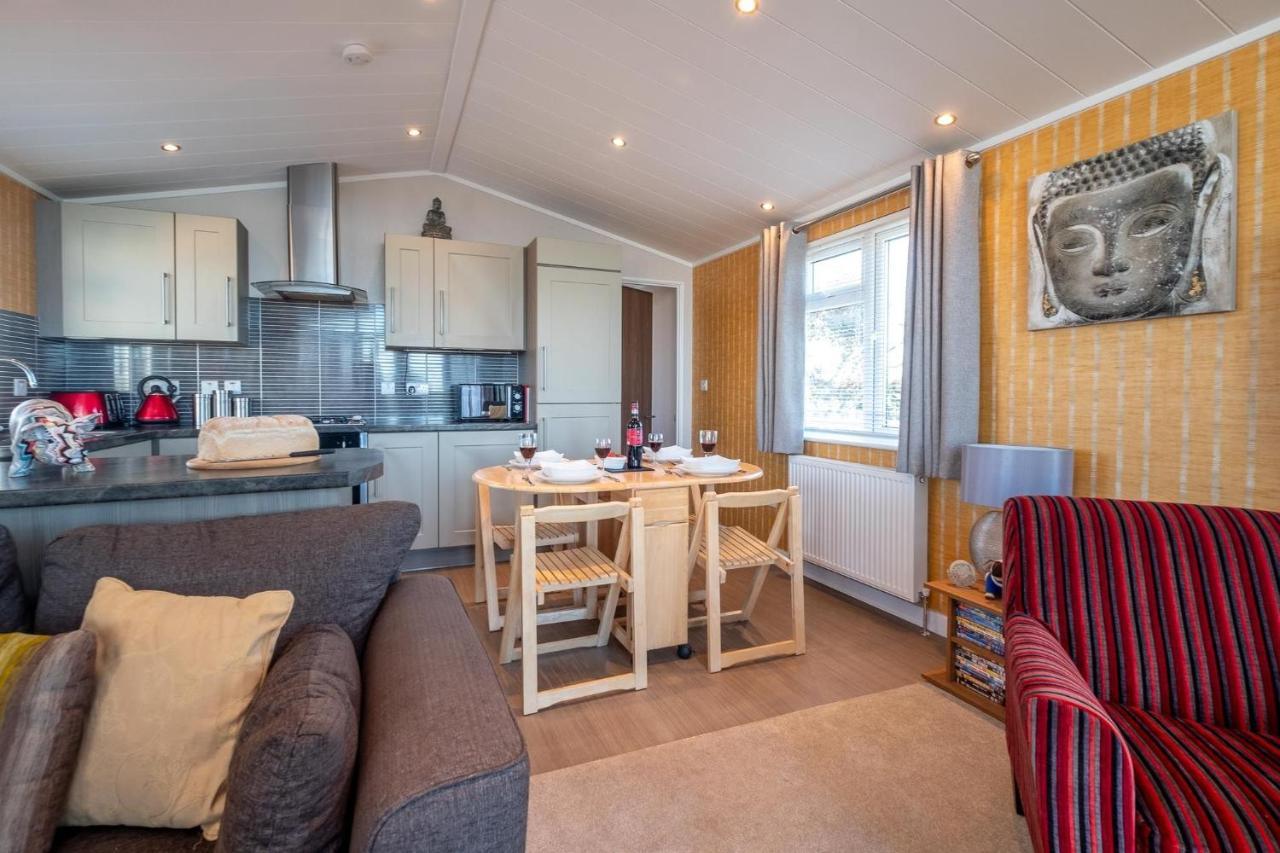 Chelsea Lodge - Aldeburgh Coastal Cottages Sizewell Екстериор снимка