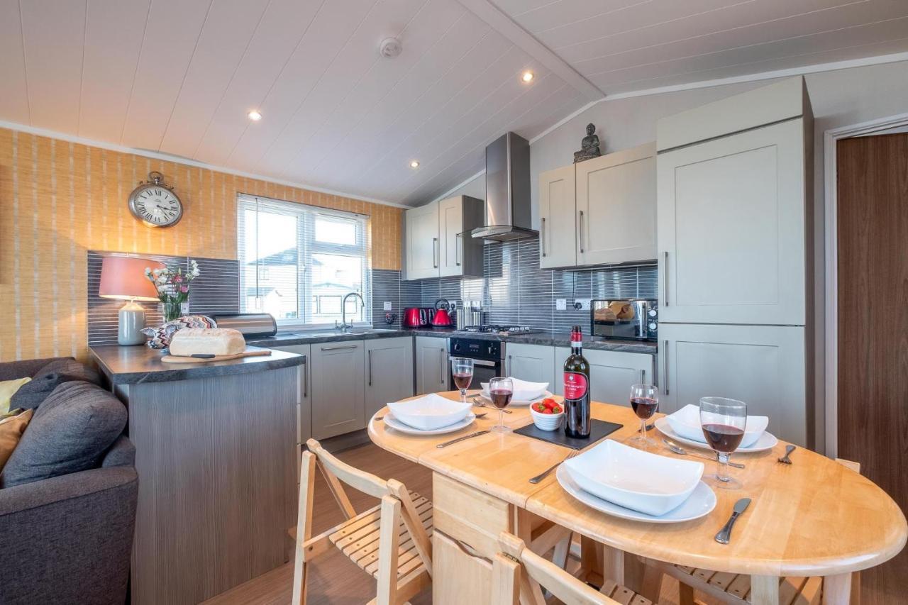 Chelsea Lodge - Aldeburgh Coastal Cottages Sizewell Екстериор снимка